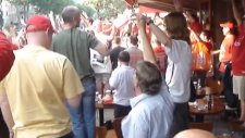 Taksimde Kutlama Yapan Liverpool Tarafartarları