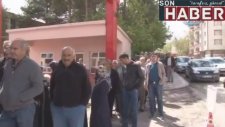 Et Ve Süt Kurumu Önünde Ucuz Et Kuyruğu