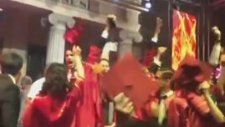 İzmir Atatürk Lisesi'nde İzmir Marşı Skandalı
