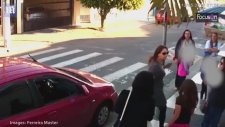 Silahlı Gasp Yapmak İsteyen Adamın Tezeği Avuçla Yemesi