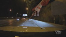Attığı Makas Elinde Patlayan Bmw