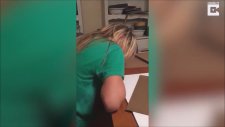 Günde 20 Saat Uyuyan Güzel Emily Rowland