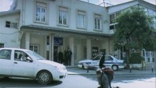 Sinan, Babasının Rüşvet Aldığını Görüyor - Sınav