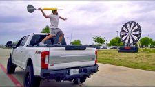 Dude Perfect Ekibinden Devasa Dart Oyunu