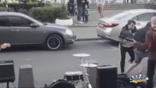 Baterist'i Ayar Eden Sarhoş
