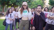 Feride Hilal ve Halil Söyletmez'in Şarkı Değiştirme Oyunu