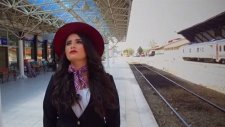 Ümmü Erbil - Sen Ayrı Trende Ben Ayrı Garda