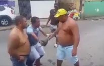 Göbek Dövüşü Böyle Olur