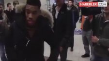 Galatasaray'ın Yıldızı Garry Rodrigues, Yönetimden Zam İstiyor