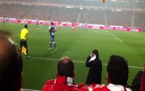 Hulk'tan ırkçılığa en güzel cevap!