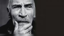 Tuncel Kurtiz - Oysa Herkes Öldürür Sevdiğini (Şiir)