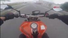 Polisten Tek Teker Üzerinde Kaçış