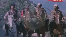 Malkoçoğlu Filminde Kadraja Giren Araba