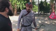 Çılgın Okçularla Kahkaha Tufanı