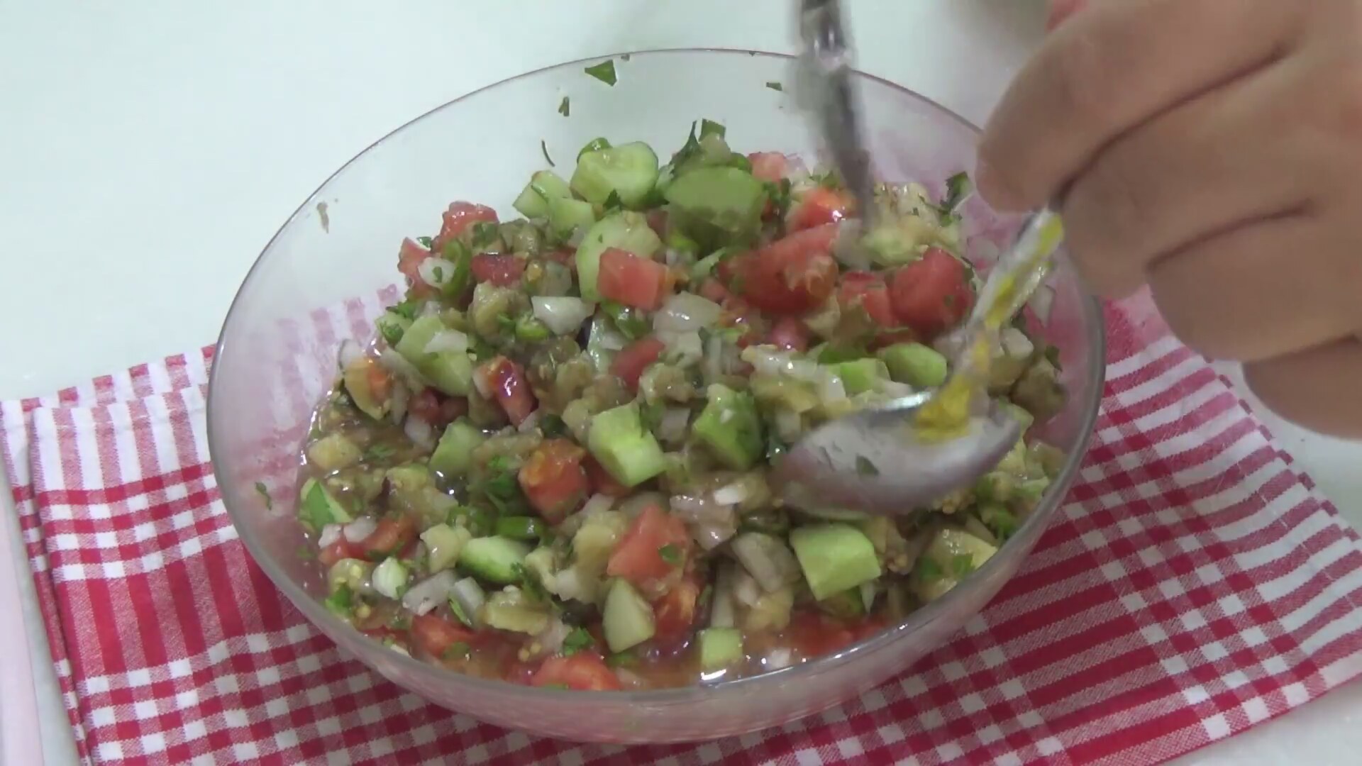 Patlıcan Salatası Tarifi Patlıcan Salatası Tarifi