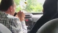 Karadenizli Teyze'ye Nereye Oy Atacağını Anlatmaya Çalışan Oğlu