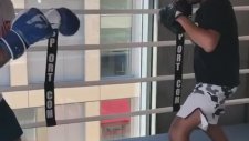 Almanya'da Sıradan Bir Kickboks Eğitimi