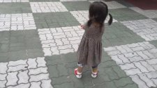Babasına Küsemeyen Küçük Kız