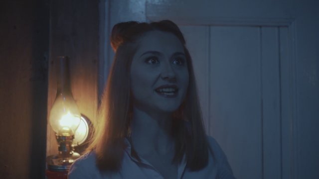 Üç Harflilerin Musallat Olduğu Büyülü Konakta Ruh Çağıran Ge