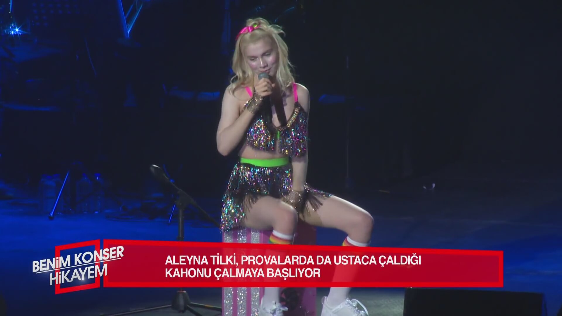 Kemal Aleyna’nın telefonunu istiyor Kemal Aleyna’nın telefonunu istiyor