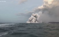 Kilauea Yanardağı'ndan Püsküren Lavlar Tur Teknesine Sıçradı