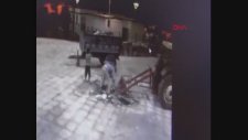 Doktora Parke Taşı İle Yapılan Saldırının Görüntüleri