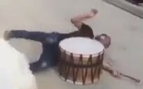 Düğünde Kopan Davulcu