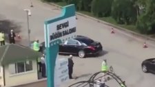 Menzil Şeyhinin Amerika Başkanı Gibi Korunması