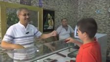 Biriktirdiği Harçlıklarıyla Aldığı Altını Bozduran Ortaokul Öğrencisi