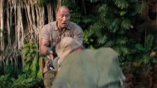 The Rock'ın Filmlerinde Ne Kadar Düştüğünü Hiç Dikkat Ettiniz Mi?