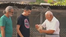 Kıbrıslı Ailenin Yine Anlamsız Bir Reklamda Oynaması