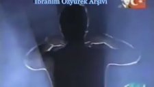 Özcan Deniz'in Gölde Gusüllenmesi (Aşkın Dağlarda Gezer)