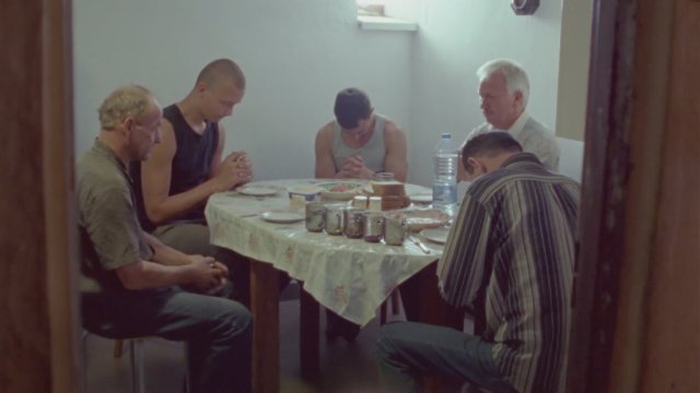 Light as Feathers (2018) Fragman