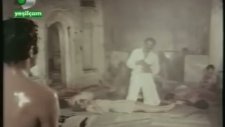 Murat ve Arkadaşı Mıstık Hamamı Kana Buluyor