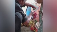 Çürük Üzümleri Sprey Boya İle Boyayan Sahtekar Pazarcı