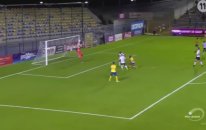 Kalecinin aklını aldı!