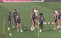 Vinicius dikkatleri üzerine çekti