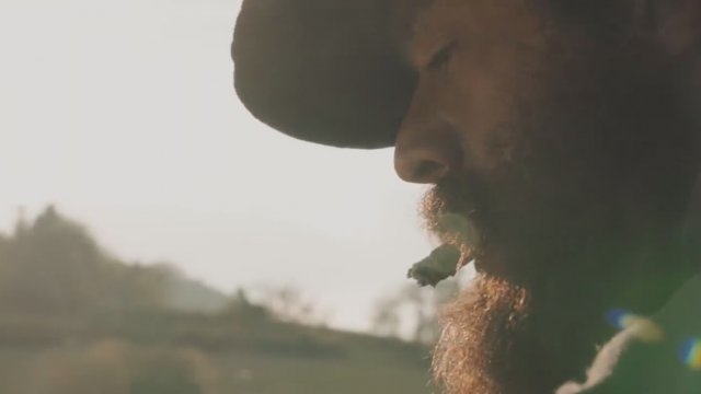 La banda Grossi (2018) Fragman