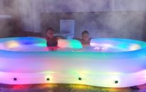 Melike Ve Erenin Işıklı Buhar Havuzu - lighted Hot Steam Swimming Pool For Kid