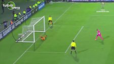 Eski Galatasaray kaleci penaltıyı attı, turu getirdi