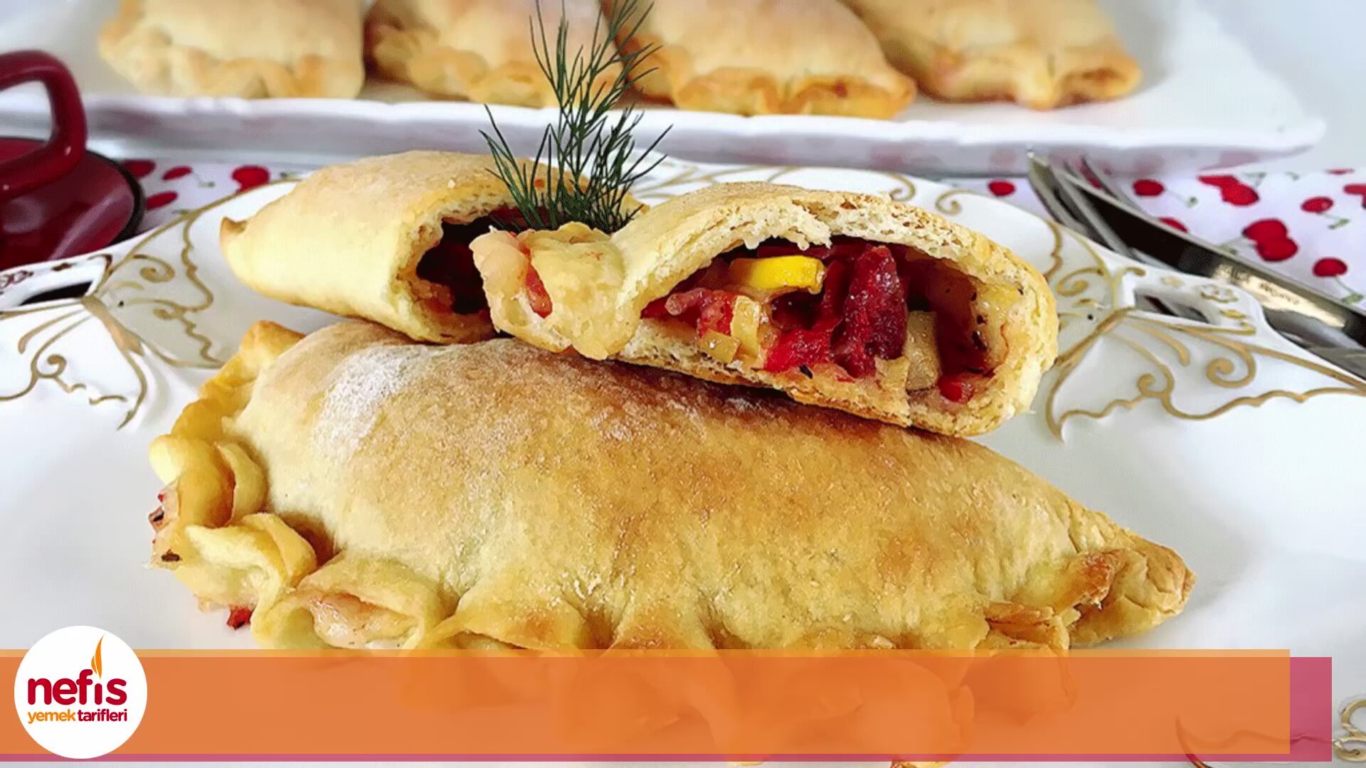 Kapalı Pizza – Calzone Kapalı Pizza – Calzone