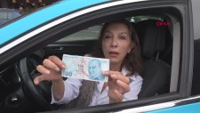 İranlı Yolcular Tarafından Dolandırılan Taksici Ablanın Gözyaşları