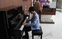 İlber Ortaylı Karşılama Müziği Dinletisi Piyano Sanat Kavaklıpınar Yer Silivri Aykut Öğretmen