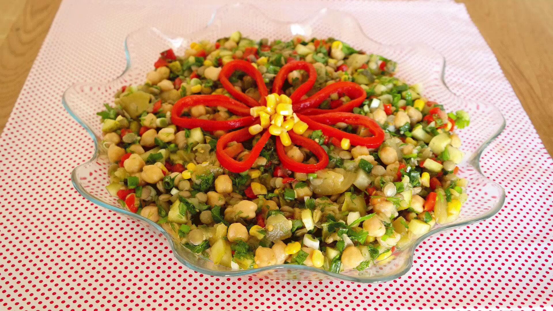Nohut Salatası Tarifi Videosu Nohut Salatası Tarifi Videosu