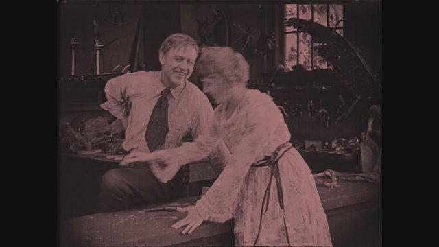 Behind the Door (1919) Fragman