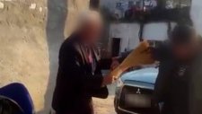 Çalı Süpürgesiyle Cin Çıkaran Üfürükçü