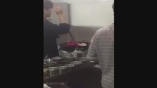 Ucuz Yemekli Restoranlardan Mutfak Manzaraları