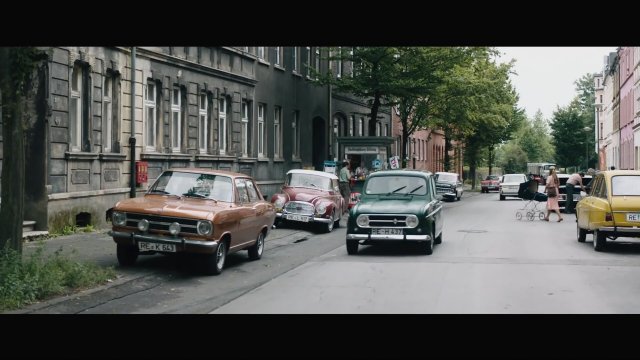 Der Junge muss an die frische Luft (2018) Fragman