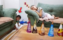 Melikenin Dondurmasını Kim Aldı Melike and Eren Johny Johny Yes Papa İce Cream Pretend Play fun kid