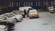 Turist Kadınların Yüzlerine Tüküren Taksici